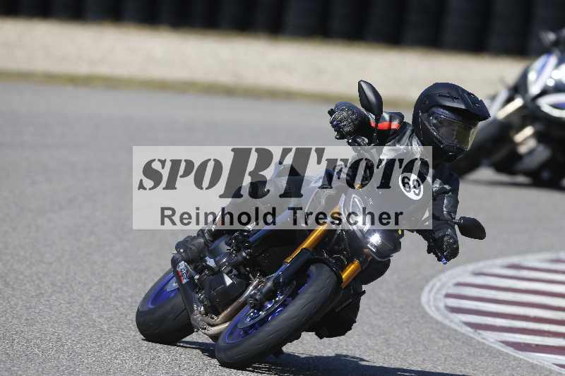 /01 02.04.2026 MAZ ADR/Gruppe gelb Gruppe gruen/69